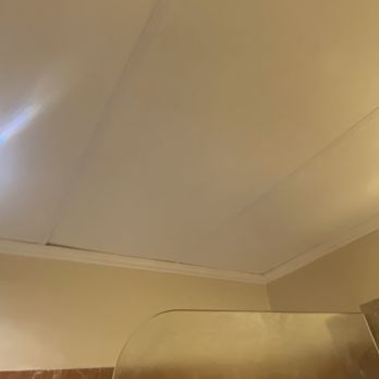 Grand Palladium Colonial - Shower ceiling. Poorly sealed. - Resorts Near Me - Solidaridad, ROO Grand Palladium Colonial - Shower ceiling. Poorly sealed. - Resorts Near Me - Solidaridad, ROO