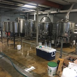 Halpatter's - Ahhhhhhhh, smells very malty in here.