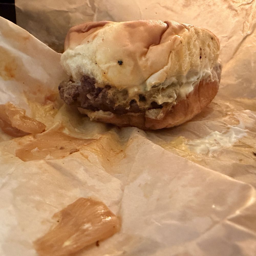 Bill's Grill - Bacon Cheeseburger - American Near Me - Wilson, North Carolina