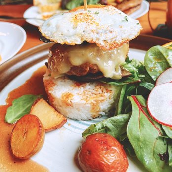 Temsib Eatery & Bar - Wagyu open faced breakfast - Thai Near Me - Bellevue, Washington