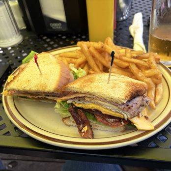 Toro Place Cafe - Grilled chicken club sandwich on sourdough - Breakfast & Brunch Near Me - Salinas, California