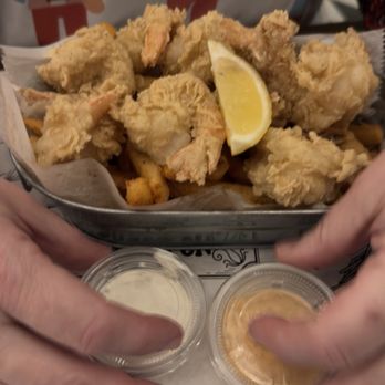 Cap't Loui - Cajun/Creole Near Me - New York, New York