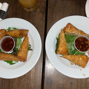 Blended Flavors - Jerk chicken spring rolls and Jerk shrimp spring rolls - Southern Near Me - Linden, New Jersey Blended Flavors - Jerk chicken spring rolls and Jerk shrimp spring rolls - Southern Near Me - Linden, New Jersey