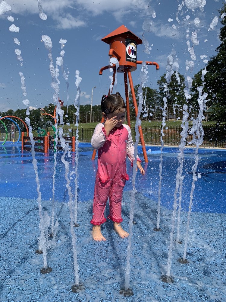 Splash Pad Logo