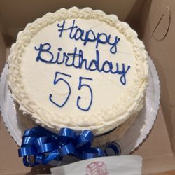 Victoria's Cakery - How does this pass as a professionally decorated cake? Look at the 55