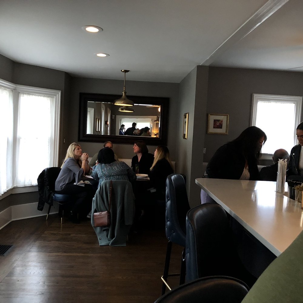 Hummingbird Lounge - Saturday evening crowd - Cocktail Bars Near Me - New Buffalo, Michigan