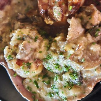 The Ravens Nest - Close up of Coquilles Saint Jacques: Hokkaido scallops perfectly seared in Sauce Velouté - Breakfast & Brunch Near Me - Quartz Hill, California