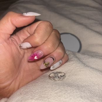 Hailey Nails & Spa - Irish inspired claddagh and sacred heart! - Nail Salons Near Me - San Anselmo, California Hailey Nails & Spa - Irish inspired claddagh and sacred heart! - Nail Salons Near Me - San Anselmo, California