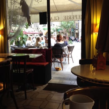 Savanah - More seating and plenty of outside sitting. - Creperies Near Me - Lyon, 69 Savanah - More seating and plenty of outside sitting. - Creperies Near Me - Lyon, 69