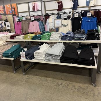 Old Navy - Men's Clothing Near Me - Hingham, Massachusetts