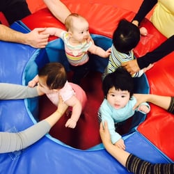 The Little Gym of La Canada - Babies get lots of social interaction and strengthening in a colorful and stimulating environment