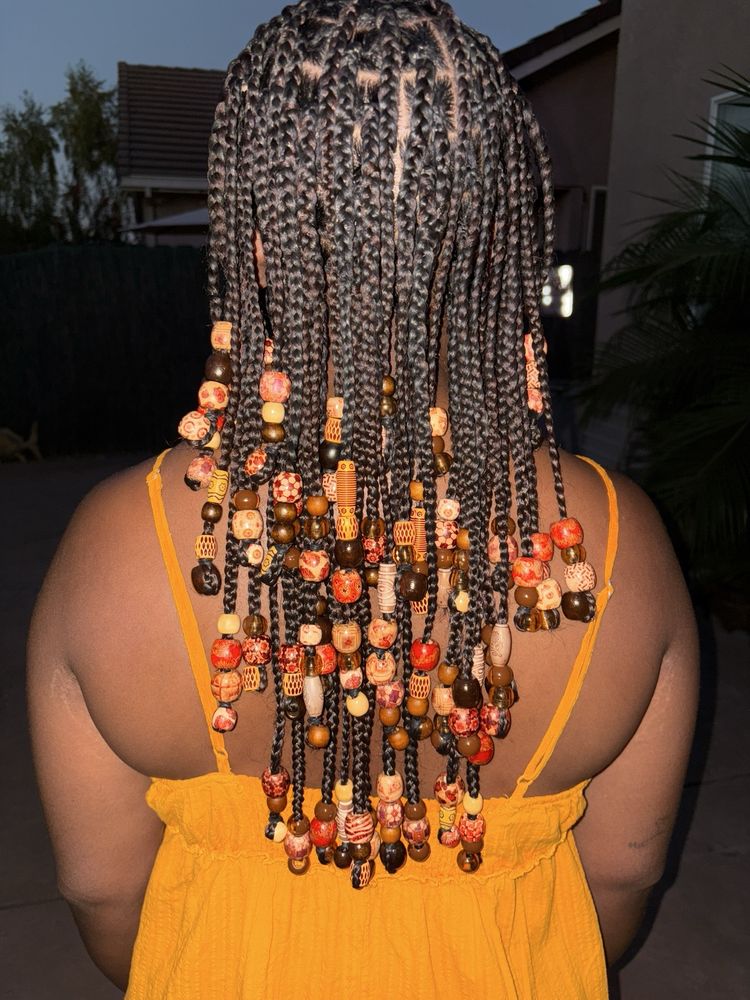 Braiding Hair & Co Logo
