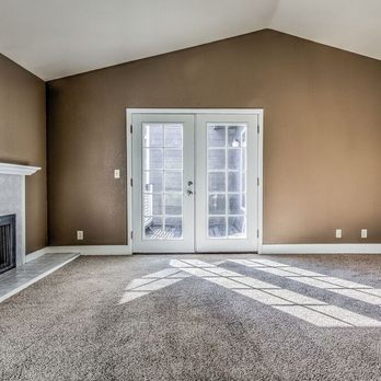 Silver Bay Apartments - Our warm and inviting classic renovation - Apartments Near Me - Boise, Idaho