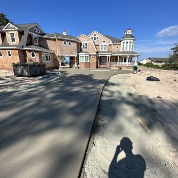 CB Construction - 160 yard driveway for a beautiful home in Manteo - Masonry/Concrete Near Me - Raleigh, North Carolina CB Construction - 160 yard driveway for a beautiful home in Manteo - Masonry/Concrete Near Me - Raleigh, North Carolina