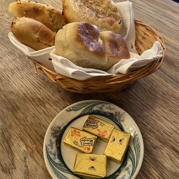 Peter Luger - Assorted Bread (complimentary). - Steakhouses Near Me - Brooklyn, New York Peter Luger - Assorted Bread (complimentary). - Steakhouses Near Me - Brooklyn, New York