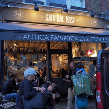 Italian Bear Chocolate - Outside chocolate bar in Soho - Chocolatiers & Shops Near Me - London, XGL