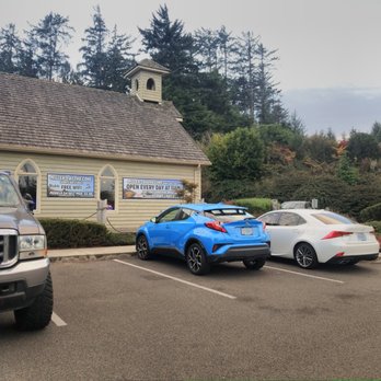 Miller's Cove - Miller's at the Cove - Sports Bars Near Me - Coos Bay, Oregon