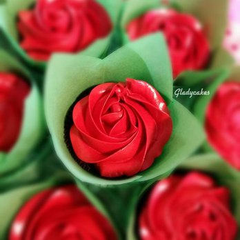 Gladycakes - Roses you can eat! :) - Custom Cakes Near Me Gladycakes - Roses you can eat! :) - Custom Cakes Near Me