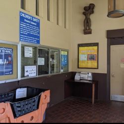 US Post Office - Service Window
