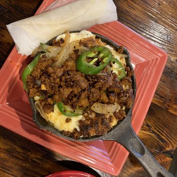 Maggie's Blue Rose - Queso fundido with chorizo - Mexican Near Me - Avalon, California Maggie's Blue Rose - Queso fundido with chorizo - Mexican Near Me - Avalon, California