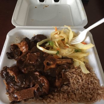 Jerk Pan - I tails with rice and peas & vegetables.  Mmmmm good - Food Trucks Near Me
