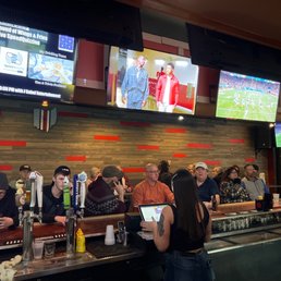 Saturday night and the drinks are flowing and so are the wings.. Saturday night and the drinks are flowing and so are the wings..