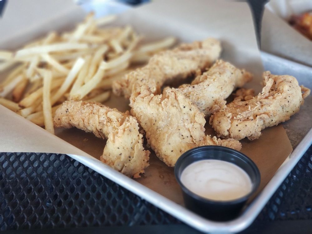 BUFFALO WILD WINGS 382 Photos & 527 Reviews 4751 Pacific Ave