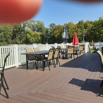 The Reef - Outside - Bars Near Me - Memphis, New York