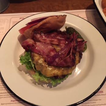 Døgnvill Burger Tjuvholmen - Burgers Near Me - Oslo, 03