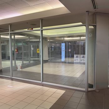 President Plaza - Downstairs shopping area~ - Shopping Centers Near Me - Richmond, British Columbia