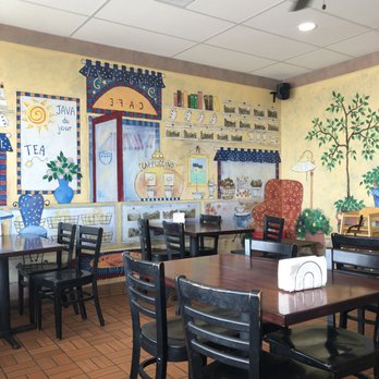 Bagel Stop Cafe - Seating area - Bagels Near Me - Parker, Colorado