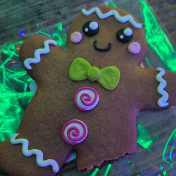 Mozart's Coffee Roasters - Adorable Gingerbread man - Coffee & Tea Near Me - Austin, Texas