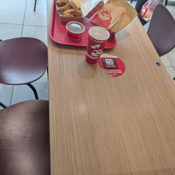 Jollibee - Fast Food Near Me - Pembroke Pines, Florida