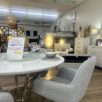 Furniture Corner - Nice table - Furniture Stores Near Me - Canoga Park, California Furniture Corner - Nice table - Furniture Stores Near Me - Canoga Park, California