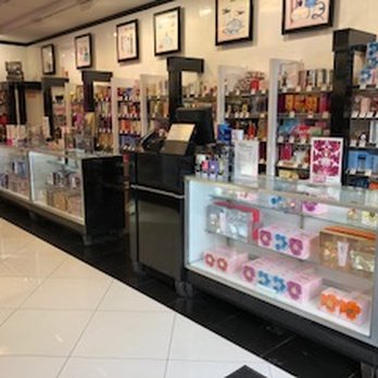 Perfumania - Cosmetics & Beauty Supply Near Me - Yonkers, New York