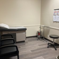 Temecula Family Medical Clinic - Patient's Room