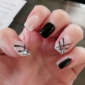 Soho Nails and Spa - DON'T DO IT! THEY PRICE GOUGE YOU! PRICING IS NOT COMPRABLE TO THE QUALITY OF SERVICES! - Nail Salons Near Me - Akron, Ohio