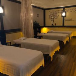 Massage Infinity - New Group Massage Room