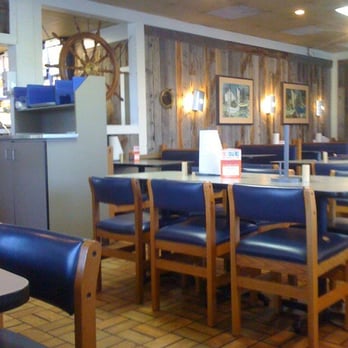 Captain D's - the dining area of a restaurant - Seafood Near Me - Leesburg, Florida Captain D's - the dining area of a restaurant - Seafood Near Me - Leesburg, Florida