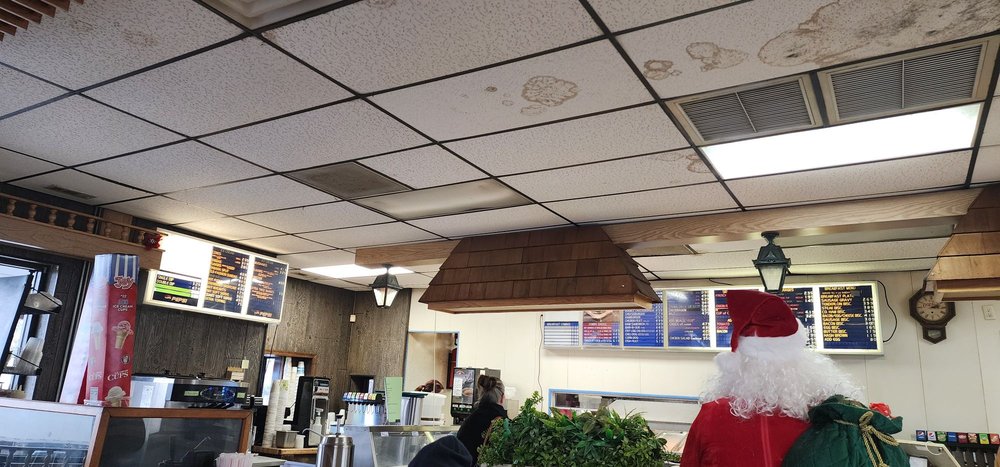 Burger's Shake's & Cream Logo