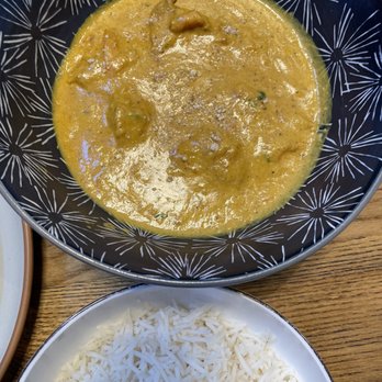 Base Camp - Cashew Curry - Himalayan/Nepalese Near Me - San Francisco, California