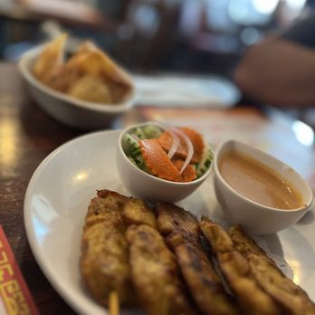 Yum Thai Restaurant - Thai Near Me - Forest Park, Illinois Yum Thai Restaurant - Thai Near Me - Forest Park, Illinois