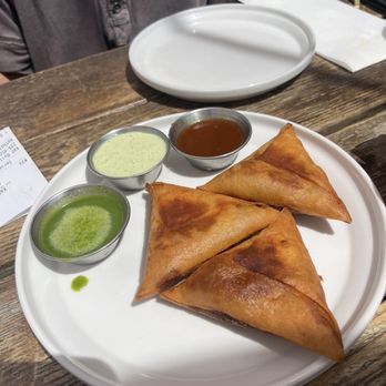 Rosetta Hall - Pea and Potato Samosas - Coffee & Tea Near Me - Boulder, Colorado