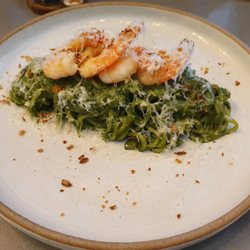Between Cafe & Eatery - Thai green prawns