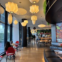 CitizenM Miami Worldcenter - Lounge on first floor