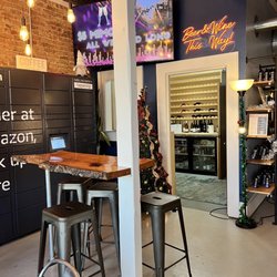 Coffee Republic - They have wine!