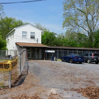 Posh Pet Kennels - Pet Sitting Near Me - Martinsburg, West Virginia Posh Pet Kennels - Pet Sitting Near Me - Martinsburg, West Virginia