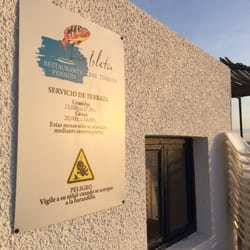 Restaurante  Pensión La Isleta  del Moro - AVISO: vigile a su niñ@