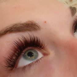 The Lash Gal