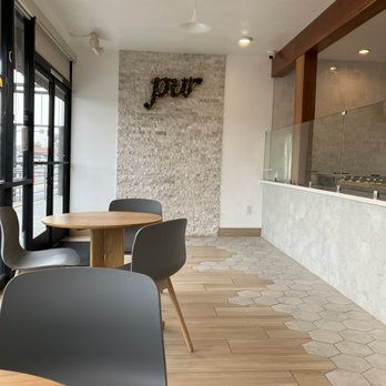Pur Bowls - Seating, ordering area - Acai Bowls Near Me - Orange, California Pur Bowls - Seating, ordering area - Acai Bowls Near Me - Orange, California